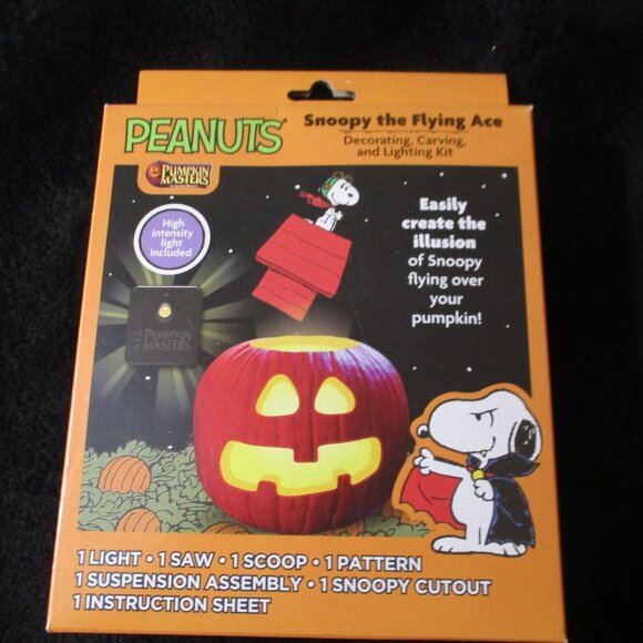 Pumpkin Masters Snoopy Flying Ace Peanuts Pumpkin DecoratingCarving Lighting Kit - Picture 1 of 1